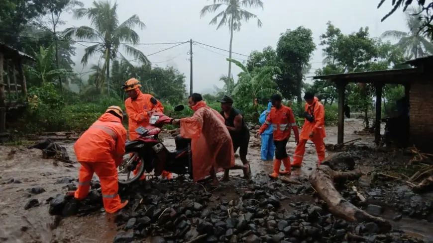 Desa Gunungsari Bondowoso Kembali Diterjang Banjir, Kejadian Kedua di Lokasi yang Sama