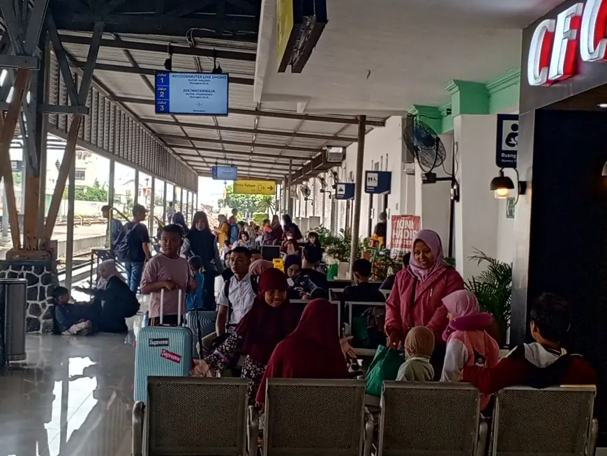 Tiket KA Nataru dari Daop 7 Madiun Terjual 76 Persen, Okupansi Tertinggi KA Kahuripan Relasi Blitar-Kiaracondong