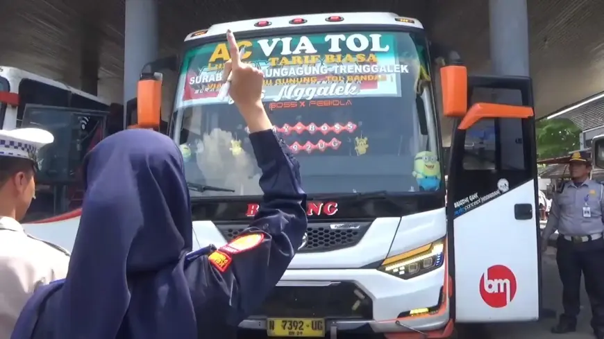 Jelang Libur Nataru, Sopir Bus di Tulungagung Dites Urine