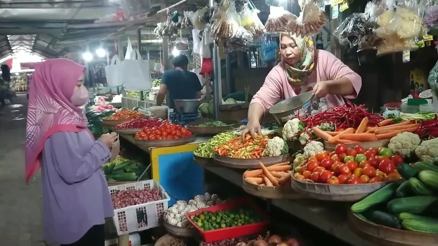Harga Cabai di Trenggalek Anjlok Jelang Nataru, Komoditas Lain Malah Naik