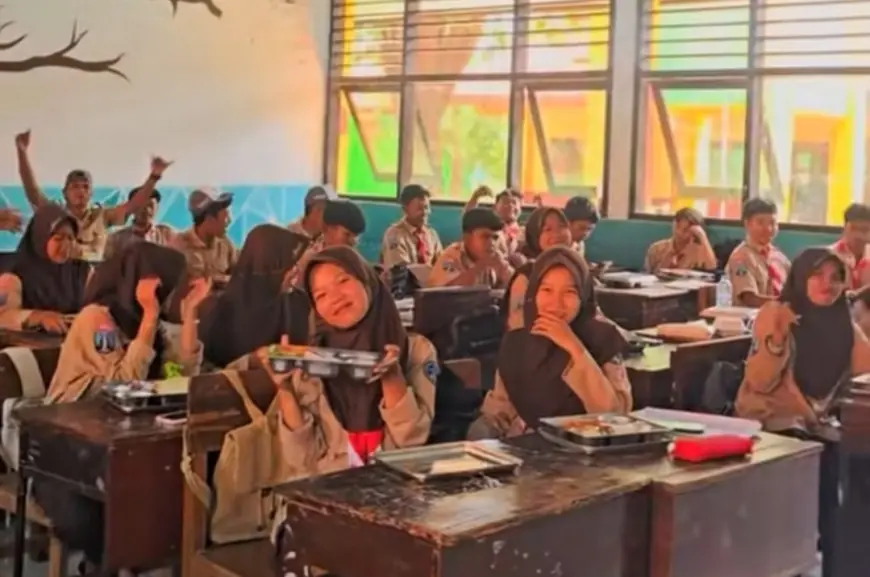 Dukung Tumbuh Kembang Pelajar melalui MBG, SPPG Suboh Situbondo Jangkau PAUD hingga SMA