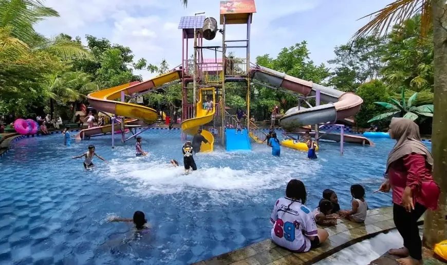 Navara Waterpark Jadi Primadona Liburan Akhir Tahun di Bondowoso