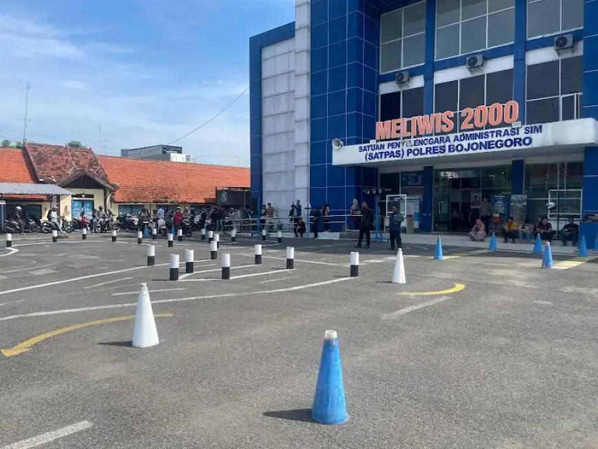 Sasar Pekerja dan Pemudik, Satlantas Polres Bojonegoro Buka Layanan Saturday Night SIM