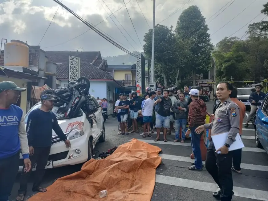 Tragedi Peak Season Nataru Laka Jalan Raya Rajekwesi Telan Korban
