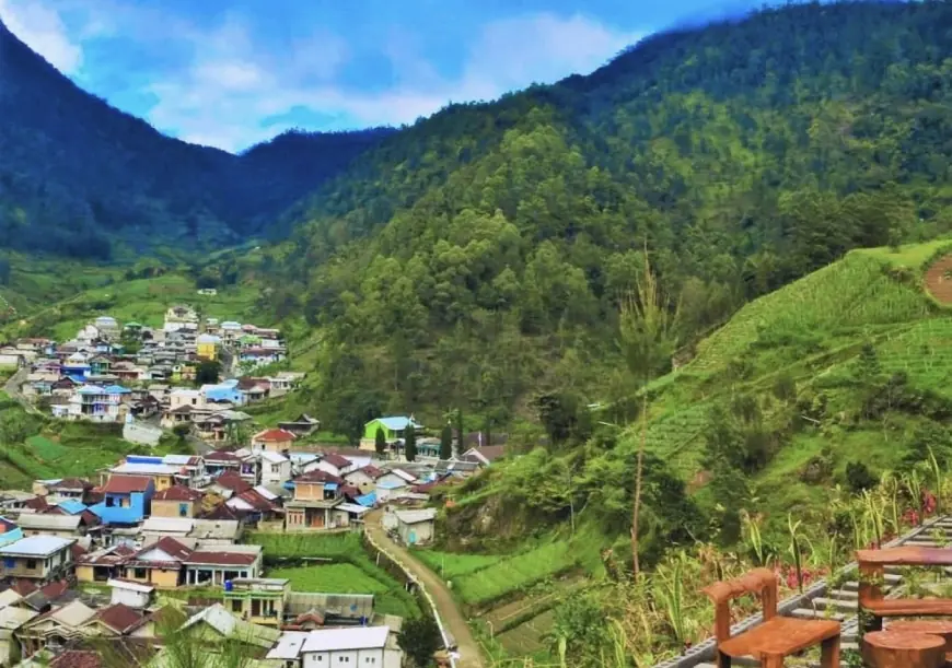 Menikmati Pesona Alam "Swiss van Magetan" di Lereng Gunung Lawu 