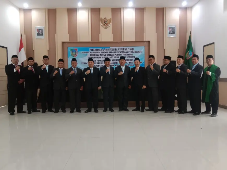 Bupati Jombang Lantik Pejabat Eselon II dan Resmikan Bapperida di Penghujung Tahun 2025