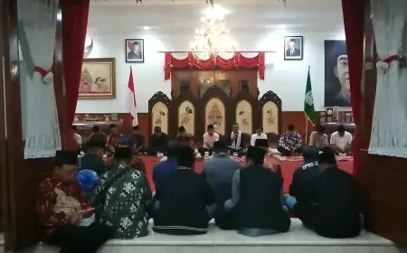 Tanpa Euforia, Umat Lintas Agama di Trenggalek Sambut 2026 dengan Doa Bersama