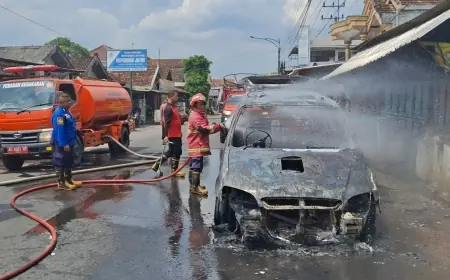 Mobil Milik Ayah YouTuber Agos Kotak Ludes Terbakar di Tulungagung