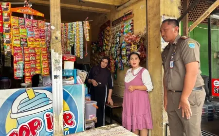 Menjamurnya PKL di Bahu Jalan Kota Probolinggo, Satpol PP : Kami Edukasi Secara Bertahap