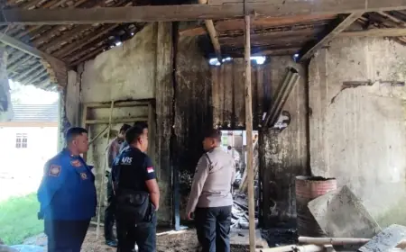 Gudang Penggilingan Padi di Selopuro Blitar Terbakar, Kerugian Ditaksir Capai Rp10 Juta
