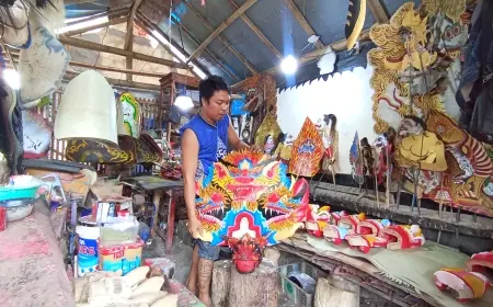 Dari Pentas ke Produksi, Perajin Barongan Asal Blitar Raup Omzet Rp20 Juta per Bulan
