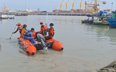 Misteri Perahu Tanpa Awak di Gresik, Tim SAR Perluas Pencarian Hingga 5 Kilometer