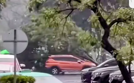Puting Beliung Terjang Bandara Juanda, Sejumlah Kendaraan dan Bangunan Dilaporkan Rusak