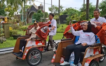 Konvoi Becak Ramaikan Penyerahan Bantuan 200 Becak Listrik Prabowo di Tulungagung