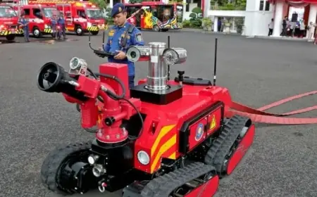 Robot Pemadam Jadi Teman Baru Damkar Surabaya di 2026, Cara Aman Taklukkan Medan Berisiko