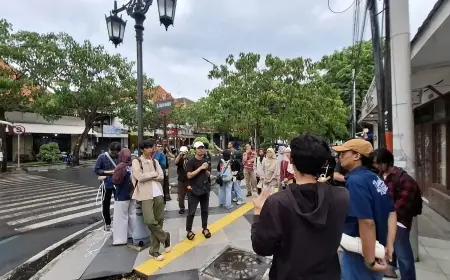 Mahasiswa Antusias Ikuti Walking Tour Kenali Cagar Budaya Gresik
