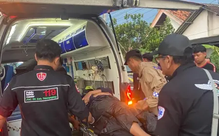 Diduga Kurang Hati-hati Saat Menikung, Mobil Boks Tabrak Dua Sepeda Motor di Tulungagung