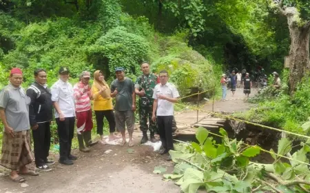 Jembatan Ambruk, Petani Wonoboyo Bondowoso Terancam Jual Hasil Panen ke Situbondo