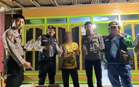 Polres Situbondo Sita Puluhan Botol Miras Hasil Razia Gabungan