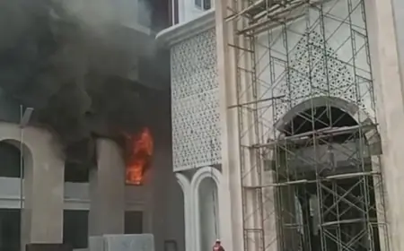 Diduga Konsleting Listrik, Ponpes Dalwa Rembang Pasuruan Terbakar