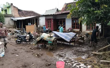 Pemkab Situbondo Janjikan Bantuan Tunai Bagi Korban Banjir