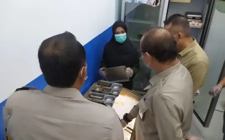 Viral Menu Makan Bergizi Tak Layak, Pemkab Jember Sidak SPPG Sumbersari