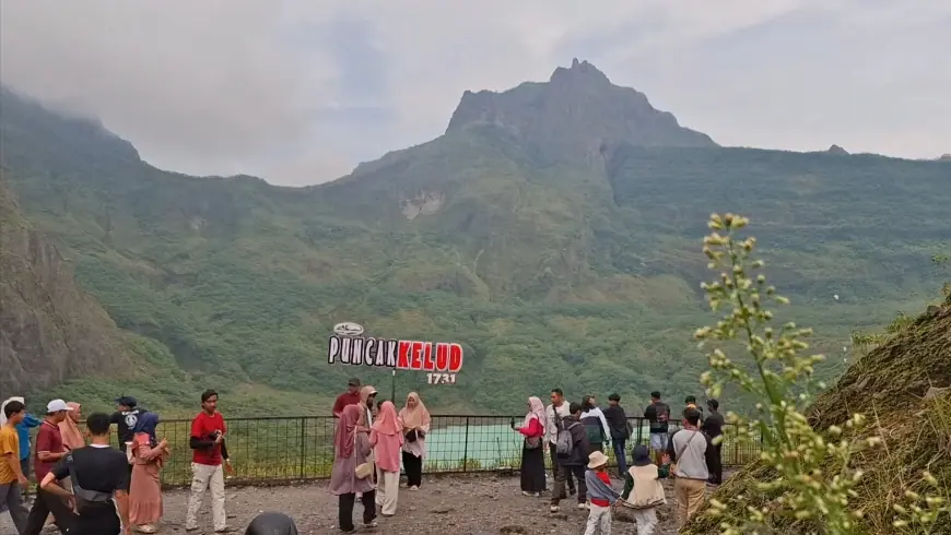 Pesona Wisata Kelud, Menikmati Keindahan Gunung Tanpa Mendaki 