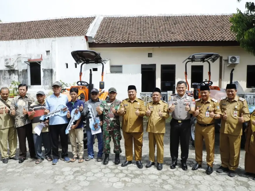 Jombang Perkuat Swasembada Pangan, Ini Sederet Alsintan yang Diserahkan ke Sejumlah Gapoktan