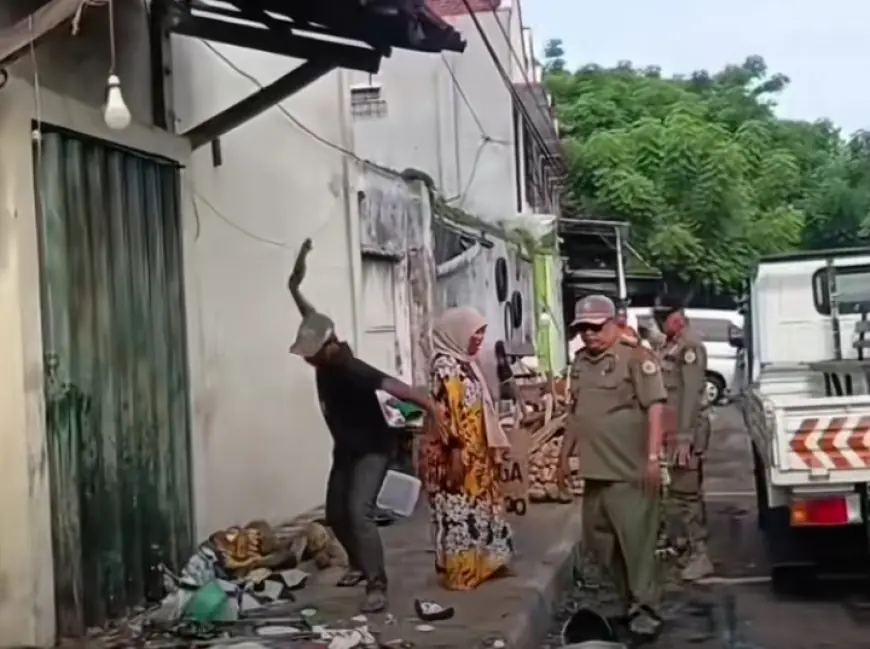 Penertiban PKL Nakal Oleh Wali Kota Pasuruan Diwarnai Aksi Banting Barang