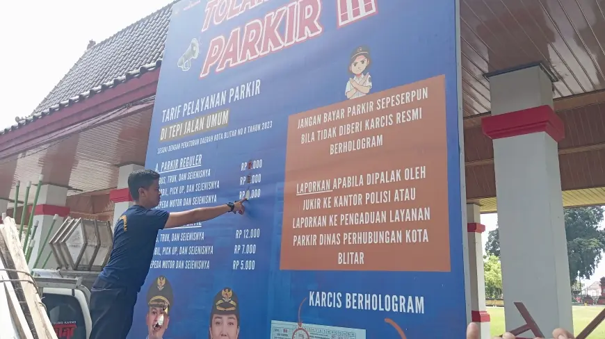 Fasilitas Publik Alun-Alun Blitar Dirusak, Citra Kepala Daerah Turut Disasar