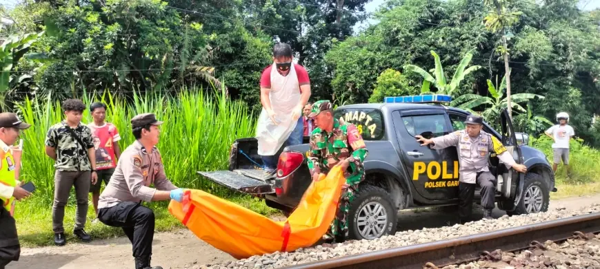 Lansia Tewas Tertabrak Kereta Api di Blitar, Diduga Bunuh Diri