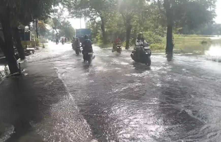 Masalah Klasik yang Tak Terurai, Kalilamong Kembali Meluap, Pemukiman di Gresik Kembali Terpungkur Banjir