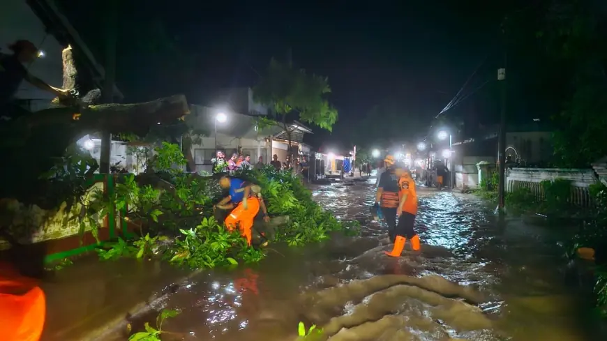 Hujan Seharian Sebabkan Tanggul Jebol dan Banjir di Cermee Bondowoso, Ratusan Rumah Warga Terendam