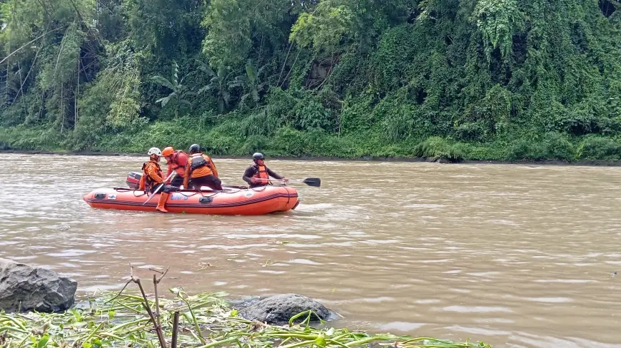 Pencarian Janda Bunuh Diri di Sungai Brantas Blitar Diperluas, Libatkan 40 Personel