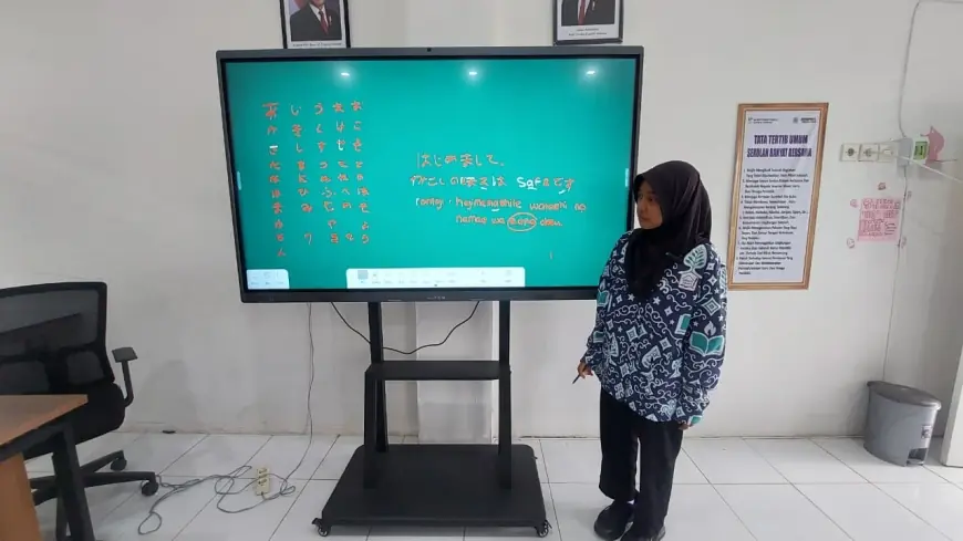Siswi SRT 7 Kota Probolinggo Pidato Bahasa Jepang di Hadapan Presiden