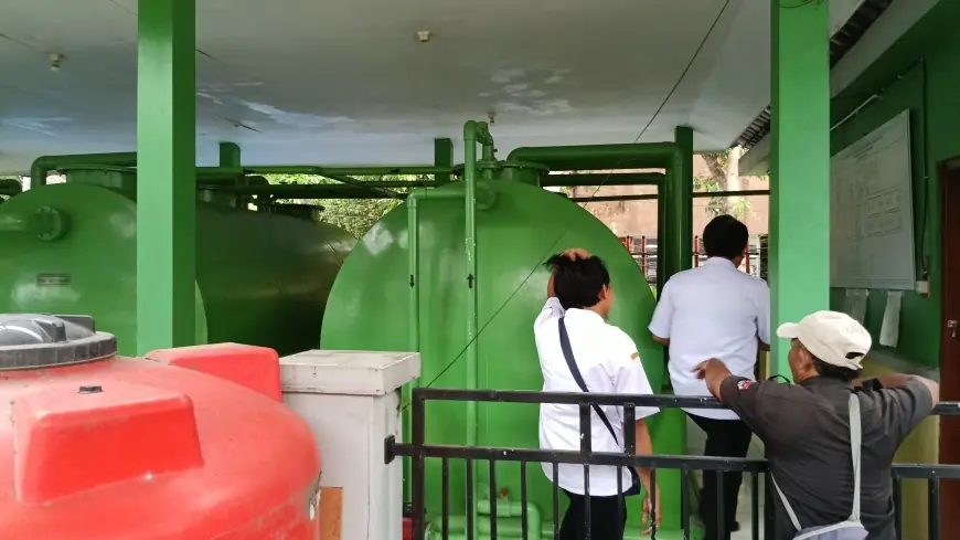 Sejumlah Pedagang di Sekitar RSUD Nganjuk Keluhkan Bau Busuk, Diduga Limbah Medis