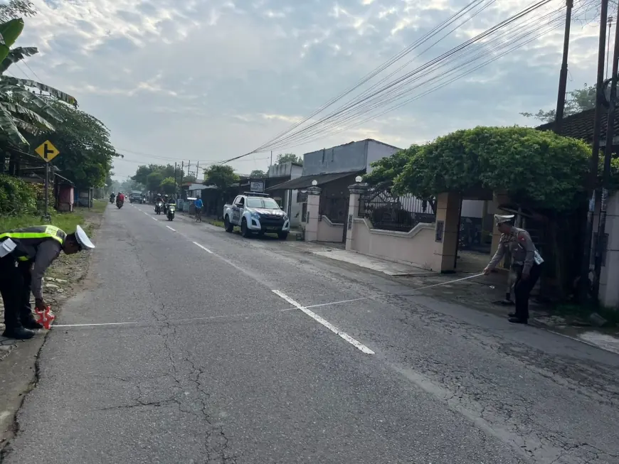 Pengendara Sepeda Kayuh Tewas Tertabrak Mobil di Srengat Blitar