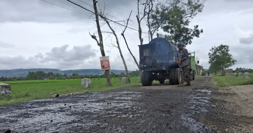 Digelontor Rp300 Miliar, Perbaikan Infrastruktur Jalan di Tulungagung Fokus Wilayah Selatan