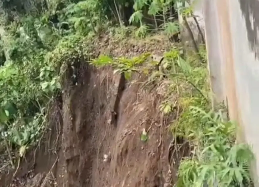 Cuaca Ekstrem Picu Longsor di Jember, Rumah Warga Terancam Ambruk