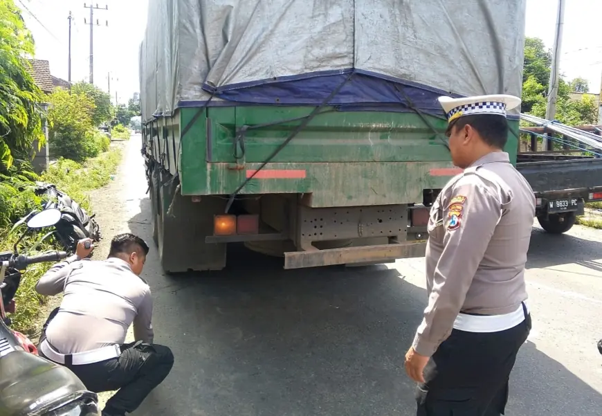 Kecelakaan Maut di Jombang, Tiga Kendaraan Terlibat, Dua Orang Meregang Nyawa