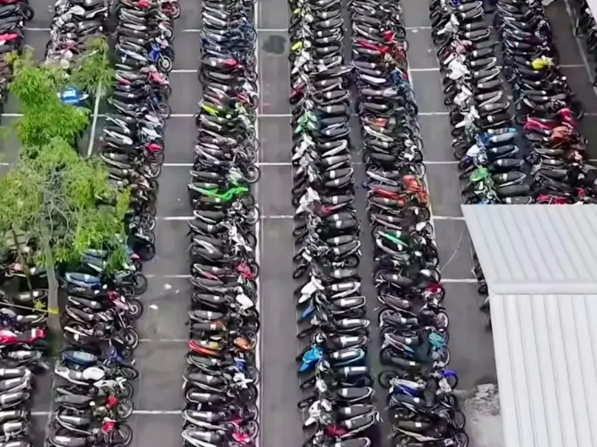 Motor Tak Bertuan di Bazar Ranmor Surabaya Dialihkan Sebagai Bahan Praktik Siswa SMK
