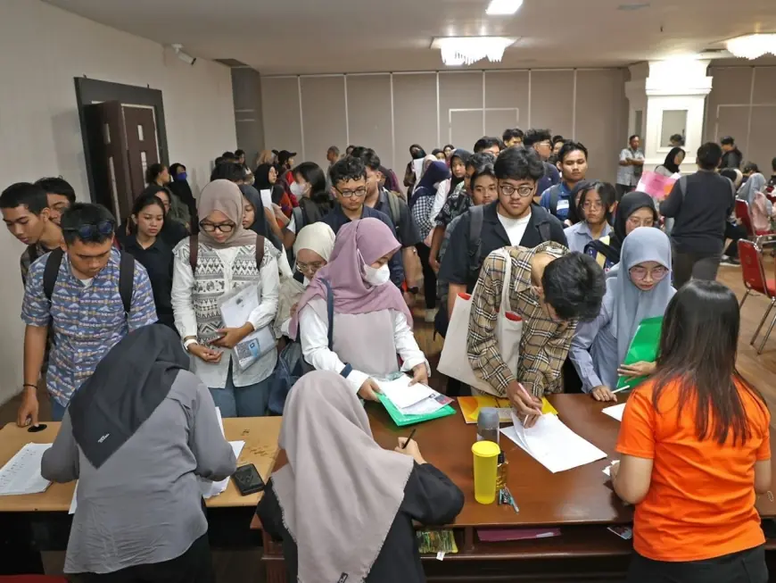 Salah Sasaran Beasiswa Pemuda Tangguh Surabaya, Gaji Ortu Penerima Tembus Rp20 Juta
