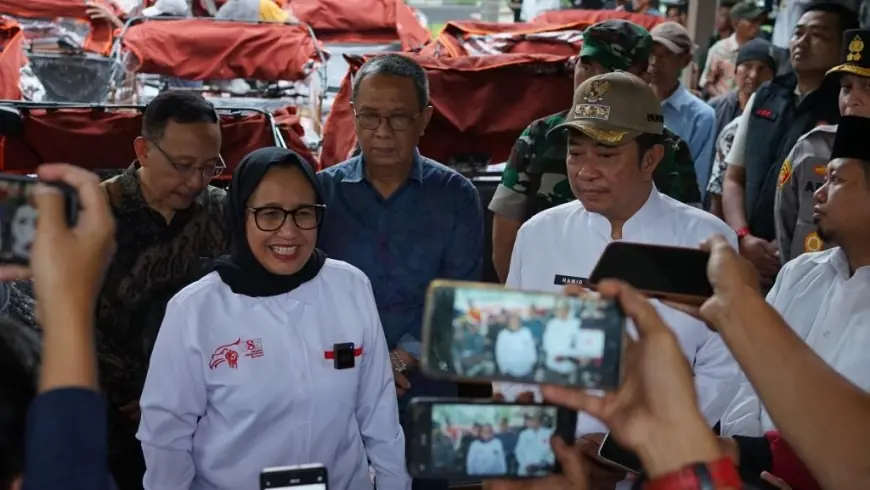Salurkan 200 Becak Listrik Senilai Rp4,4 Miliar di Bondowoso, GSN Ingatkan Tak Boleh Dijual