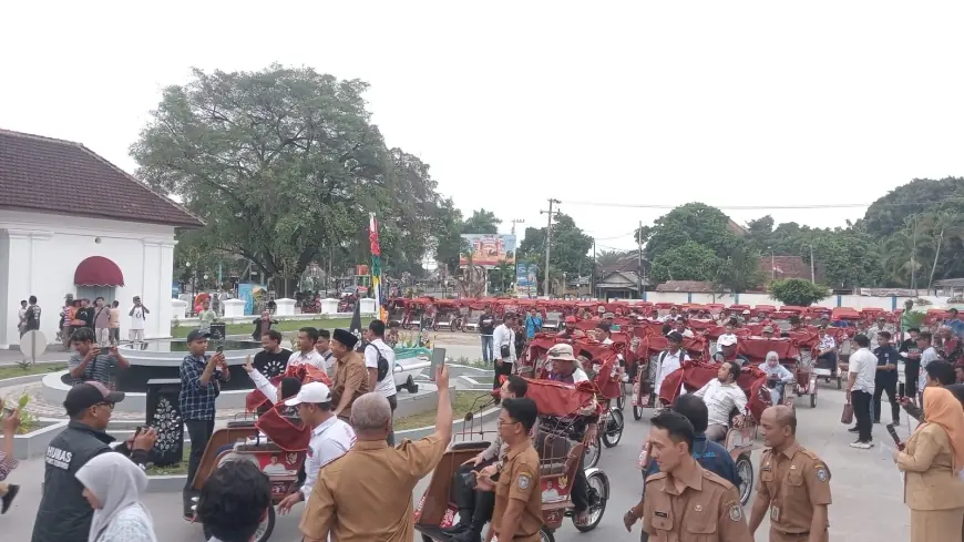 200 Pengayuh Becak Lansia di Situbondo Terima Bantuan Becak Listrik, GSN: Jangan Dijual