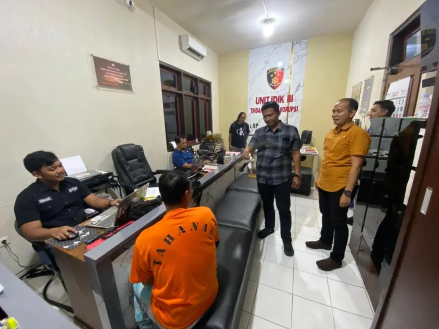 Kepala Sekolah di Situbondo Ditebas Celurit saat Berangkat Kerja