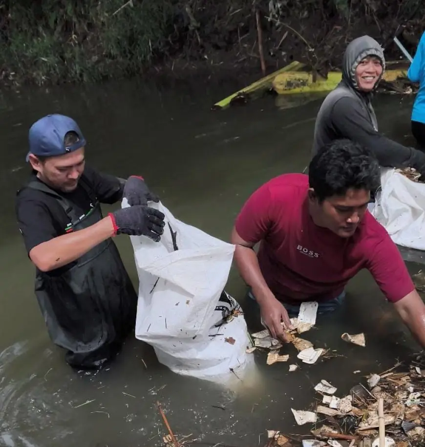 Turuni Sungai, Legislator Pasuruan Ancam Pidanakan Warga Pembuang Sampah Sembarangan