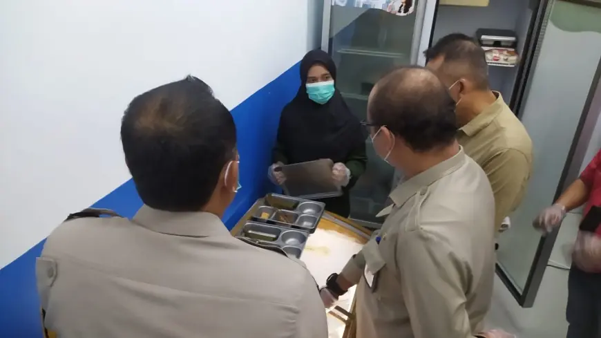 Viral Menu Makan Bergizi Tak Layak, Pemkab Jember Sidak SPPG Sumbersari