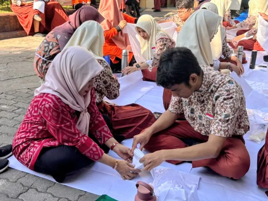 Merajut Kreativitas dan Relasi Guru–Murid Lewat Batik Shibori di SMAN 9 Surabaya