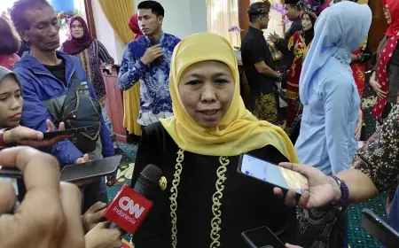 Sibuk Hadiri Sarasehan MPR RI dan Paripurna DPRD, Khofifah Minta Sidang Hibah Pokmas Dijadwal Ulang