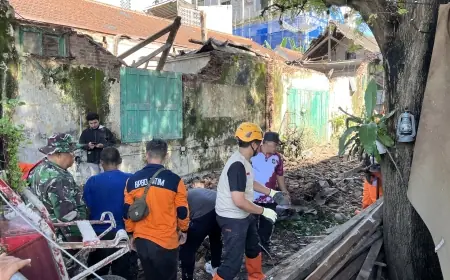 Bangunan Tua di Kota Blitar Roboh Imbas Gempa Pacitan